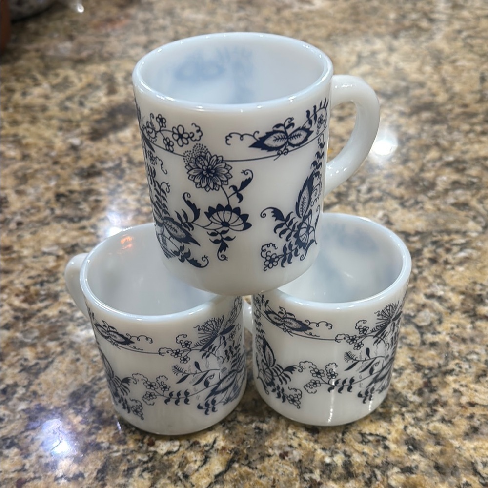Vintage Hazel Atlas Set Of 3 Glass Coffee Mugs.